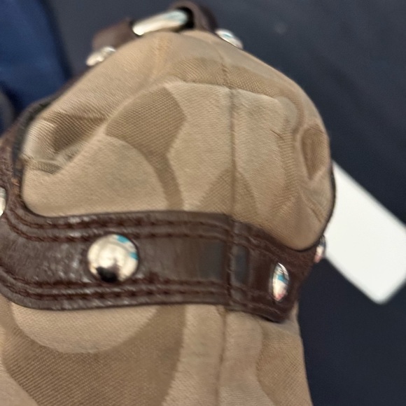 Vintage coach Carly hobo shoulder purse- used condition - Picture 6 of 8